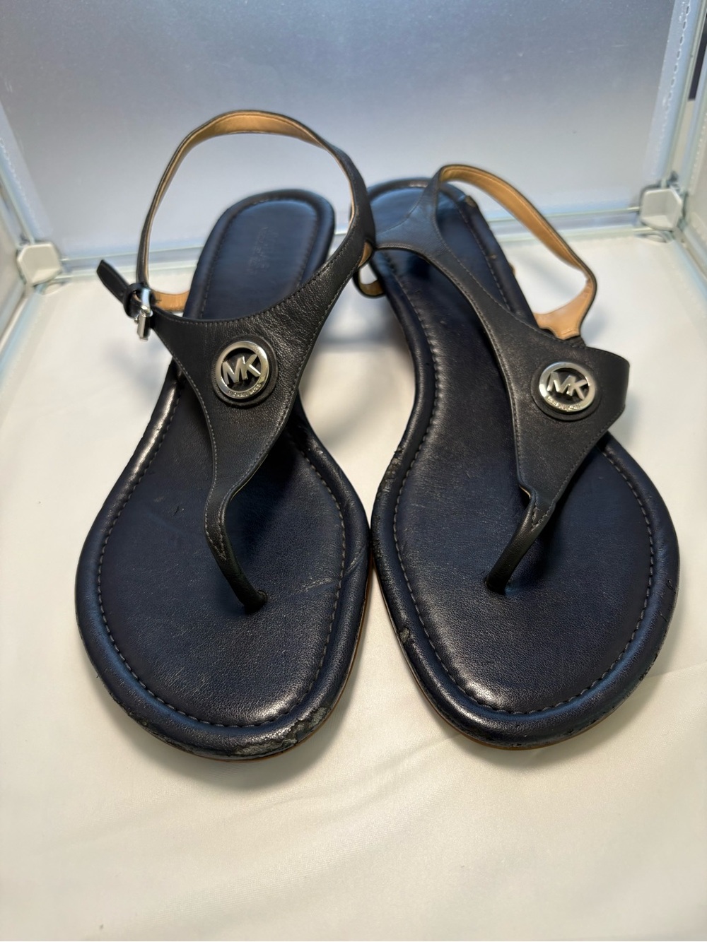 Michael Kors Navy Blue Leather Thong Sandals Women’s Size 10M Wedge Heel - Picture 2 of 14